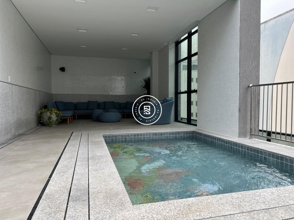 Apto novo de alto padr�o