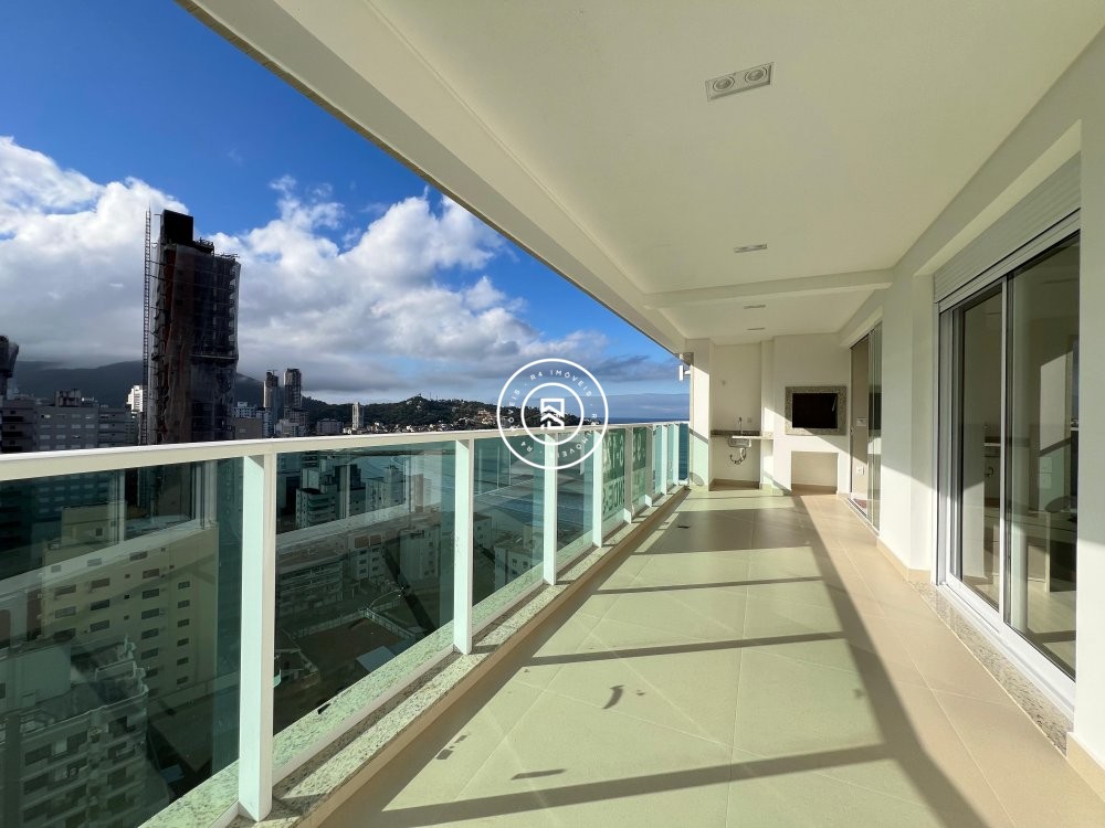 Apto mobiliado e decorado no Centro da cidade