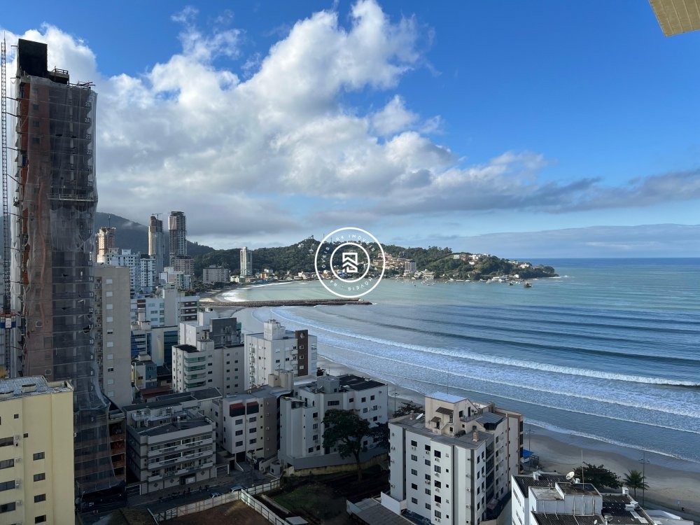 Apto mobiliado e decorado no Centro da cidade