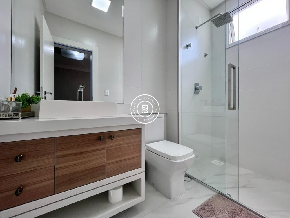 Lindo apartamento mobiliado em Itapema