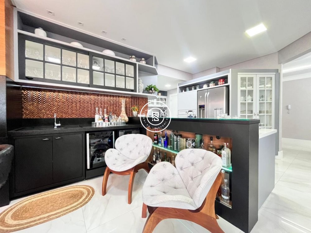 Lindo apartamento mobiliado em Itapema