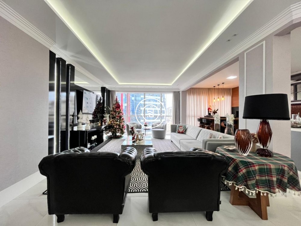 Lindo apartamento mobiliado em Itapema