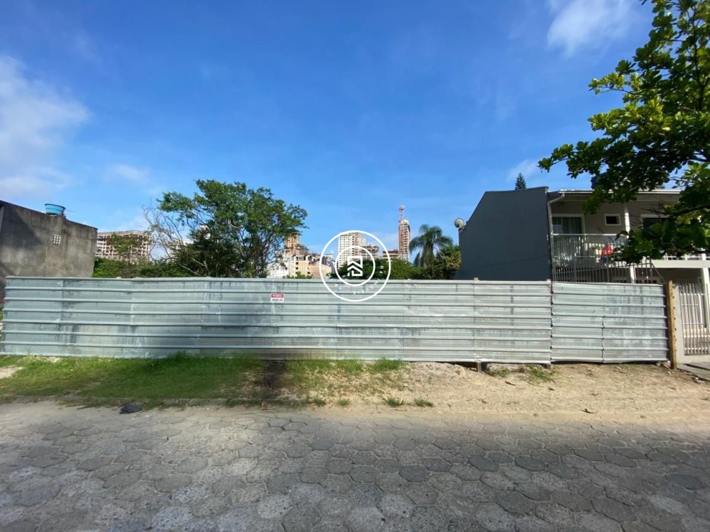 Lote residencial em Porto Belo