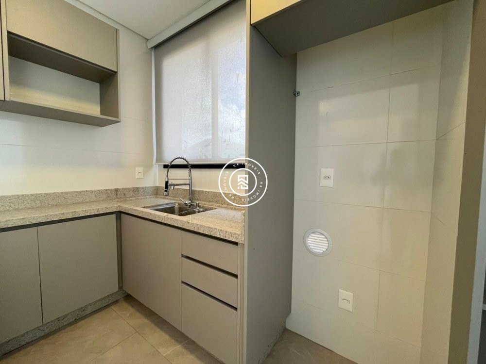 Apartamento mobiliado no Perequ�