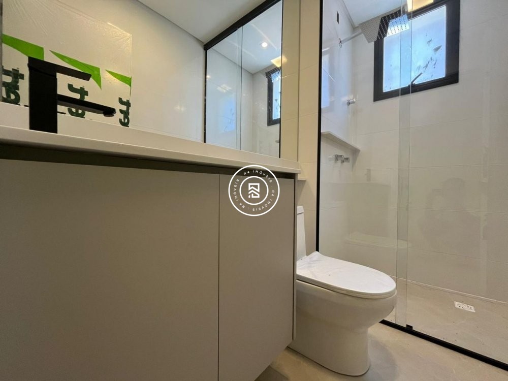 Apartamento mobiliado no Perequ�