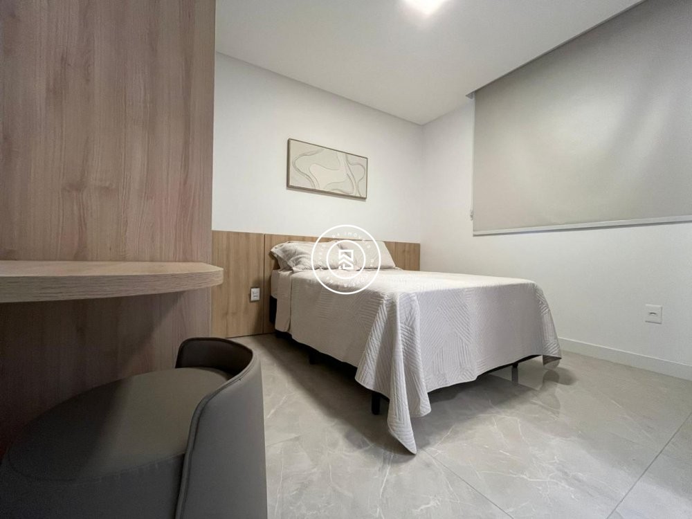 Apartamento mobiliado no Perequ�