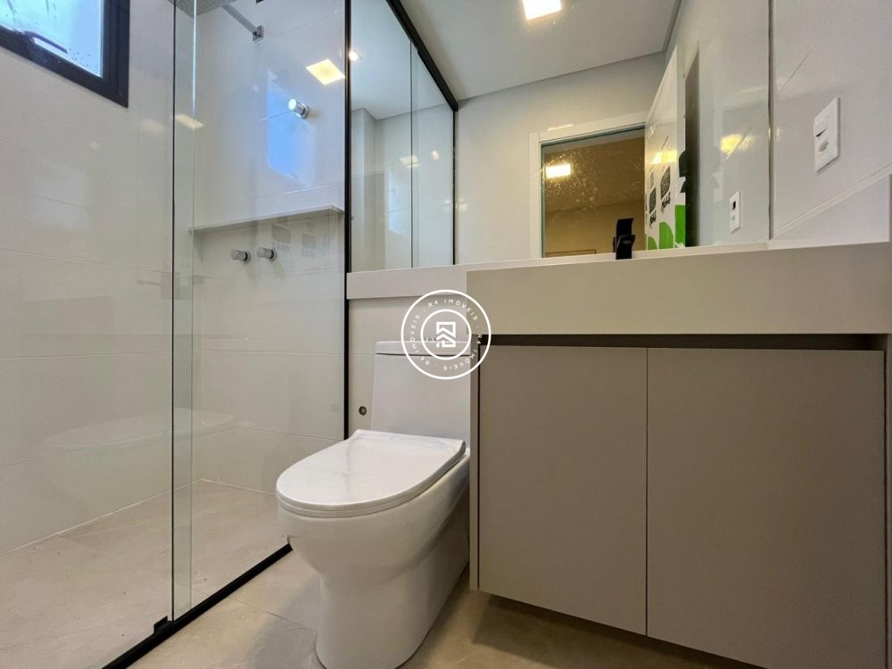 Apartamento mobiliado no Perequ�