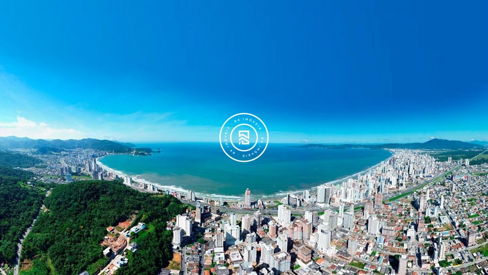 Apto na planta em Itapema