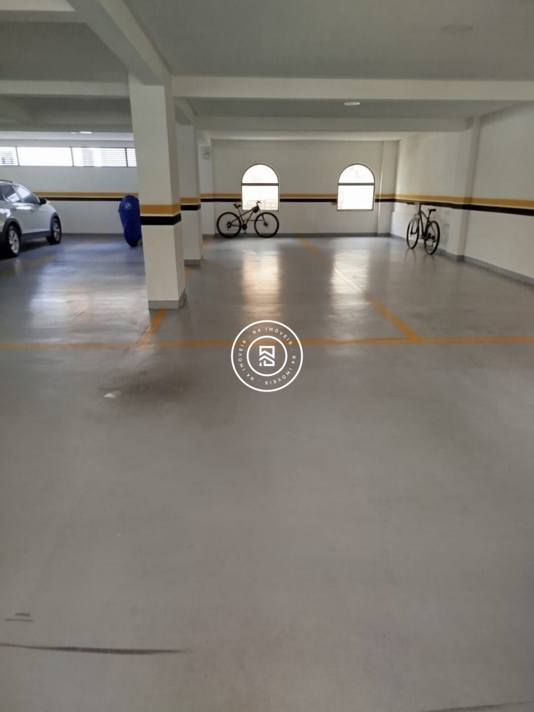 Lindo apto mobiliado no cora��o da Meia Praia