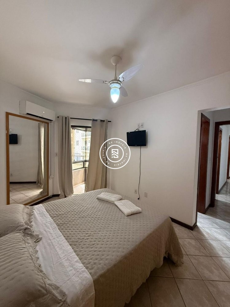 Apartamento a 70m do mar, excelente localiza��o