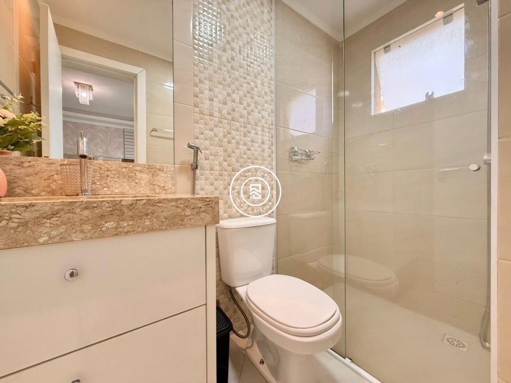 Apartamento mobiliado na Meia Praia