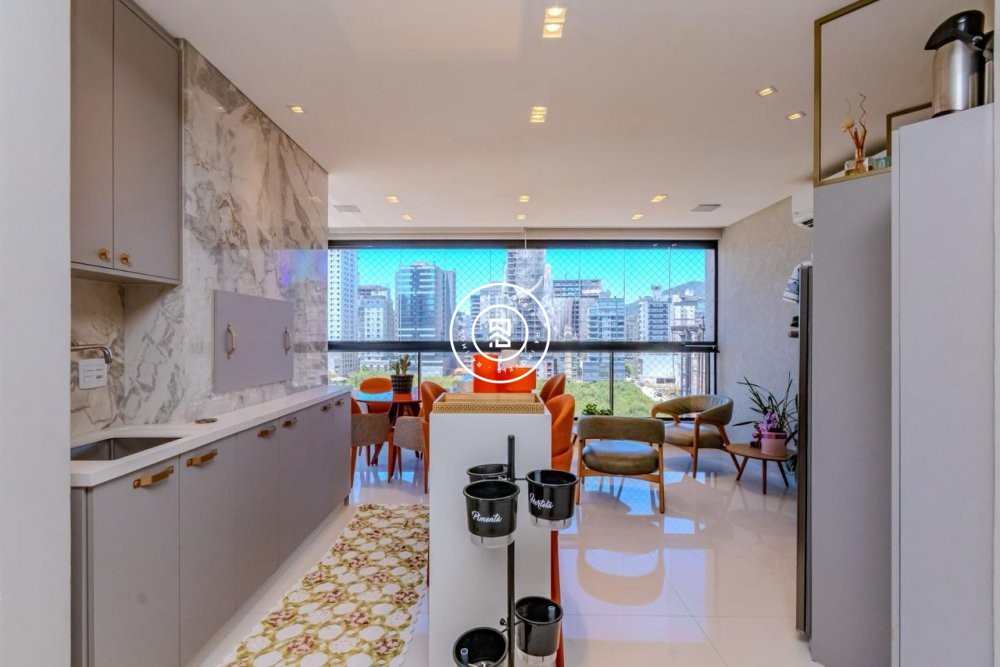 Lindo apartamento pr�ximo ao P�er