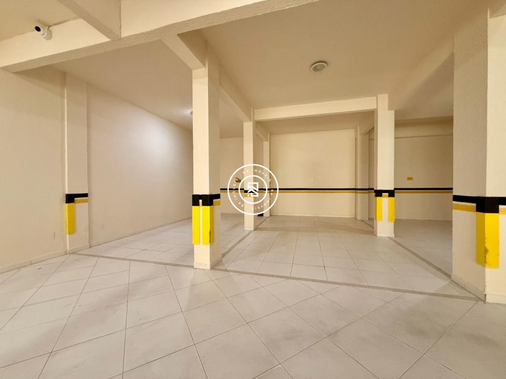 Apartamento mobiliado na Meia Praia