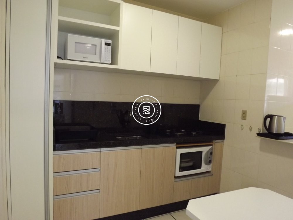 Apto amplo, luminoso e ventilado; Ideal para morar