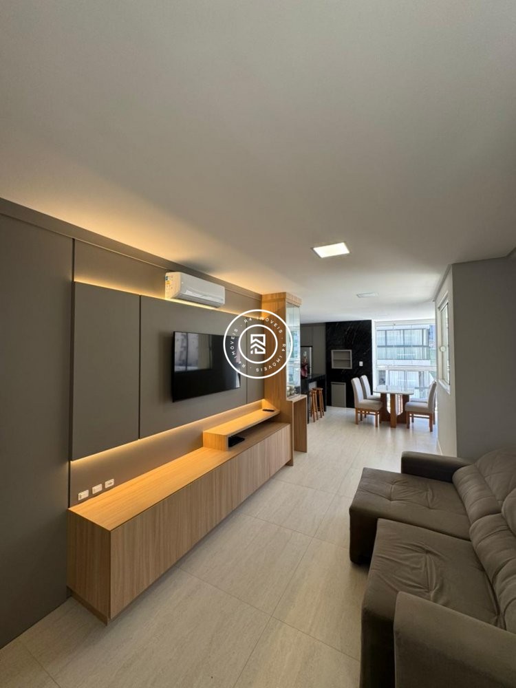 Lindo apartamento a 150m do mar