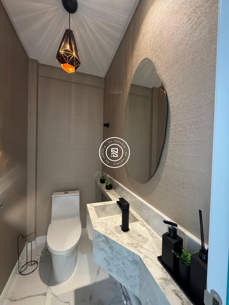 Apartamento finamente mobiliado