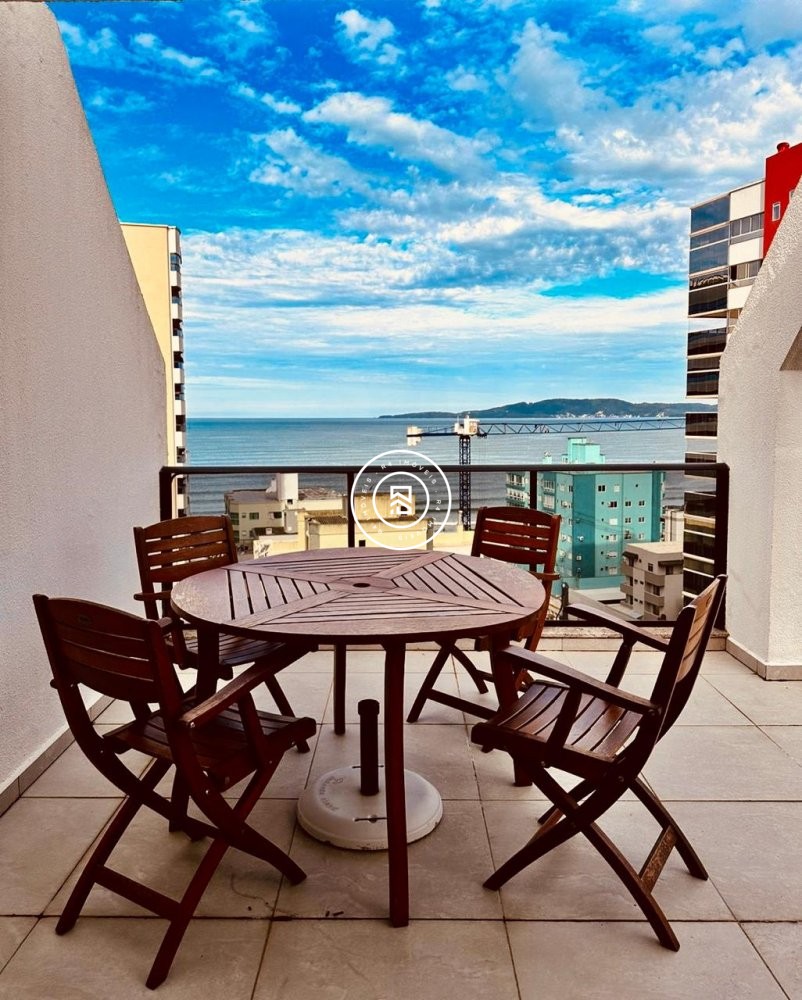Apartamento mobiliado na Av Nereu Ramos