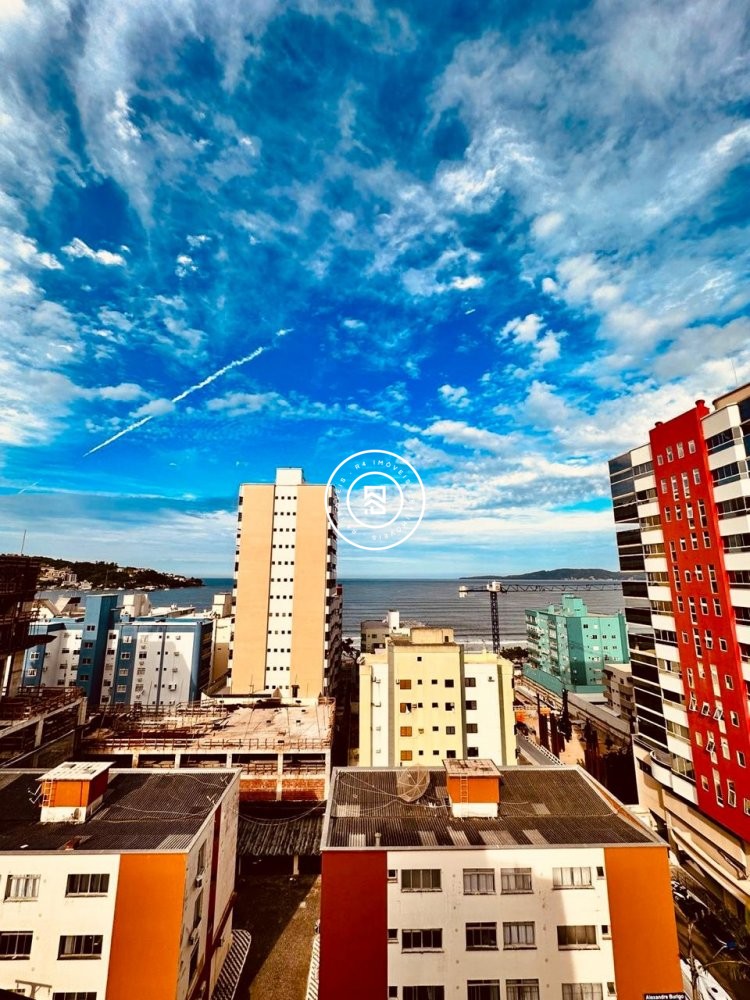 Apartamento mobiliado na Av Nereu Ramos