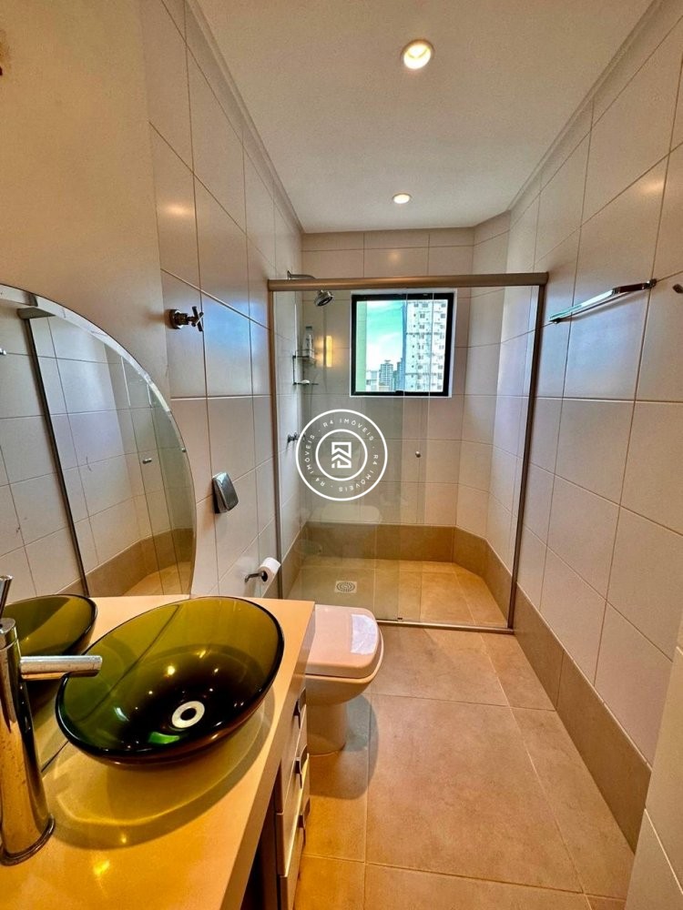 Apartamento mobiliado na Av Nereu Ramos
