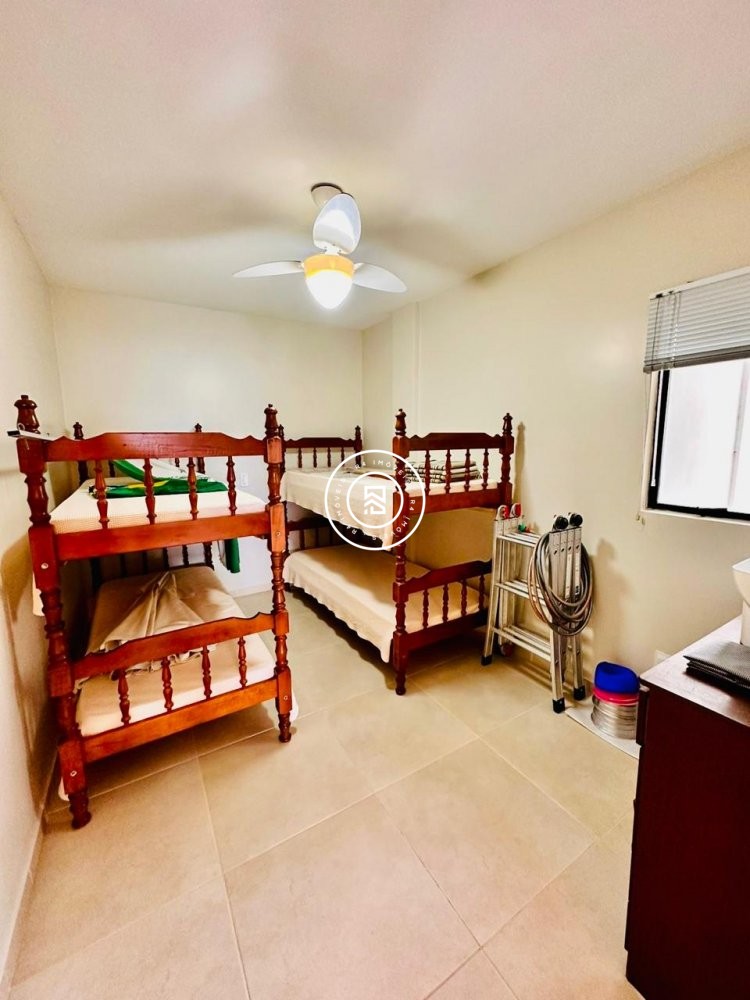 Apartamento mobiliado na Av Nereu Ramos
