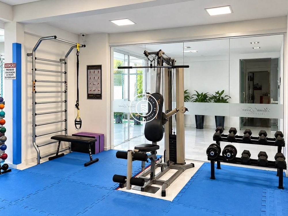 Apartamento mobiliado na Meia Praia