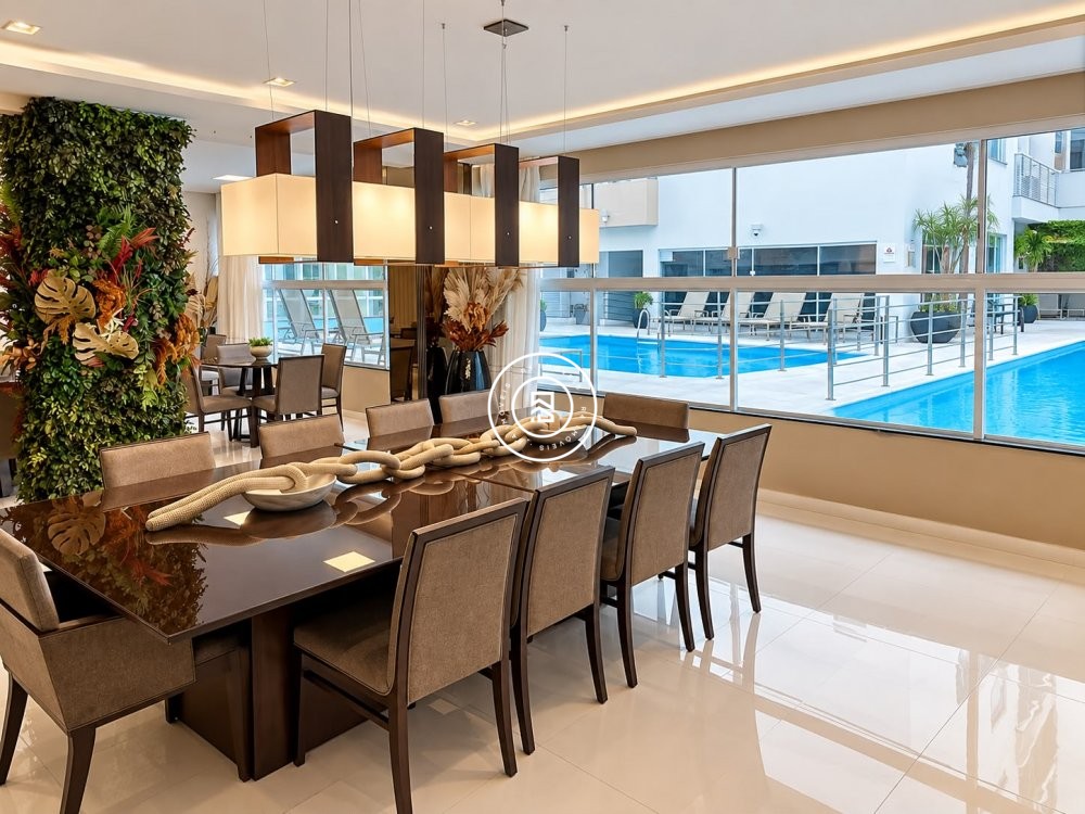 Apartamento mobiliado na Meia Praia