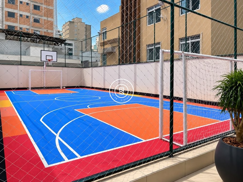 Apartamento mobiliado na Meia Praia