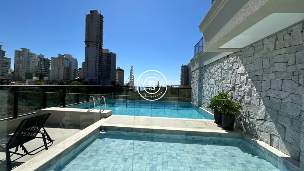 Apartamento mobiliado no Perequ�