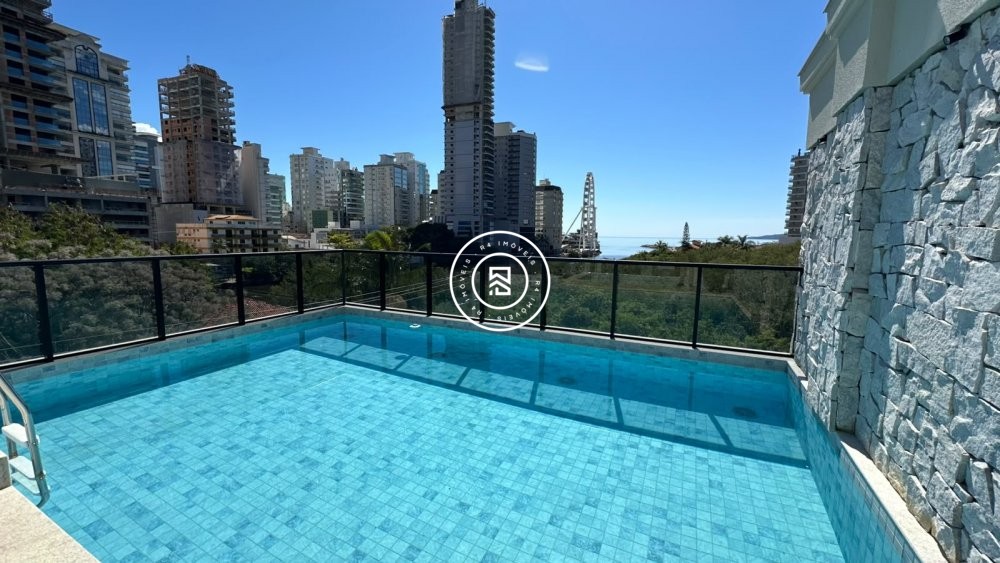 Apartamento mobiliado no Perequ�