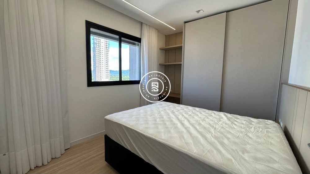 Apartamento mobiliado no Perequ�